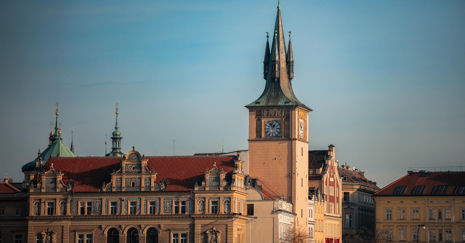 Pojďme se podívat na možnosti pro snížení energetické náročnosti městských úřadu a škol